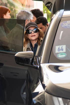 79th Cannes Film Festival People 18 May Martinez Hotel - Cannes, France Isabelle Huppert 79th Cannes Film Festival People 18 May Martinez Hotel - Cannes, France 18th May 2026 SGPItalia id 134688_080 *Not Exclusive  Copyright: xSGPx