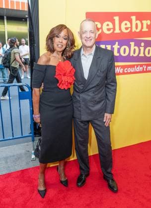 May 18, 2026, Bronx, New York, USA: Gayle King and Tom Hanks attend opening night of Celebrity Autobiography at Shubert Theatre in New York, NY on May 18, 2026. Bronx USA  - ZUMAr339 20260518_znp_r339_058 Copyright: xLevxRadinx