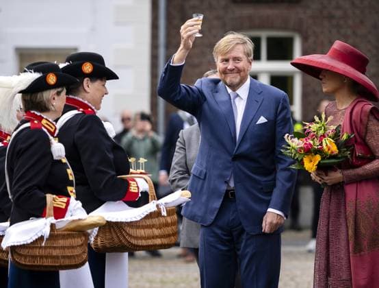 WESSEM - King Willem-Alexander and Queen Maxima at the start of the regional visit to the municipalities of Maasgouw, Echt-Susteren, Roerdalen, and Roermond. The Central Limburg region is characterized by its location on the border with Belgium and Germany. REMKO DE WAAL ANP netherlands out - belgium out  Copyright: xx x558728722x originalFilename: 558728722.jpg