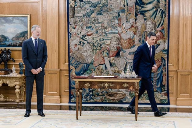 The King sanctions the reform of Article 69, Section 3 of the Constitution i d King Felipe VI and the President of the Government, Pedro Sánchez, during the act of sanction of the reform of Article 69, Section 3 of the Spanish Constitution, at the Zarzuela Palace, on May 19, 2026, in Madrid Spain The reform of Article 69, Section 3 of the Spanish Constitution will allow the island of Formentera to elect its own senator, independently of the one elected by the island of Eivissa 19 MAY 2026 Carlos Lujá Madrid Madrid Madrid Spain Copyright: xCarlosxLujanx 7533362