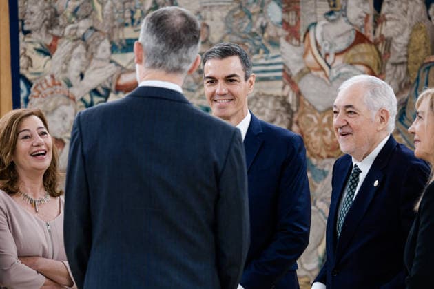 The King sanctions the reform of Section 3 of Article 69 of the Constitution King Felipe VI c , the President of the Government, Pedro Sánchez 2d , the President of the Constitutional Court, Cándido Conde Pumpido, and the President of the Congress of Deputies, Francina Armengol, during the act of sanction of the reform of Section 3 of Article 69 of the Spanish Constitution, at the Palacio de la Zarzuela, on May 19, 2026, in Madrid Spain The reform of Section 3 of Article 69 of the Spanish Constitution will allow the island of Formentera to elect its own senator, independently of the one elected by the island of Eivissa 19 MAY 2026 Carlos Lujá Madrid Madrid Spain Copyright: xCarlosxLujanx 7533371