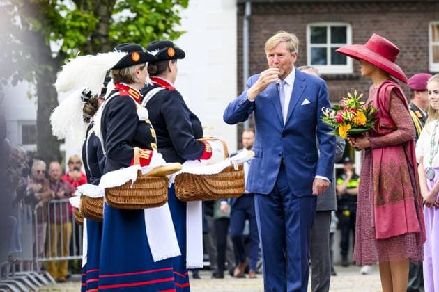 Wessem, The Netherlands, 2026-05-19 09:32:44 WESSEM, 19-05-2026 King Willem Alexander and Queen Maxima during a regional visit to the municipalities of Maasgouw, Echt-Susteren, Roerdalen, and Roermond. PHOTO: NLBeeld Patrick van Emst In the photo: The regional visit starts in Wessem, where the Royal Couple is musically welcomed by local music associations and the local militia. Subsequently, the Couple engages in conversation with members of associations, including young people, about the significance of associational life for the quality of life and the ways in which new generations are involved. Credit: NL Beeld Patrick van Emst Copyright: xx x