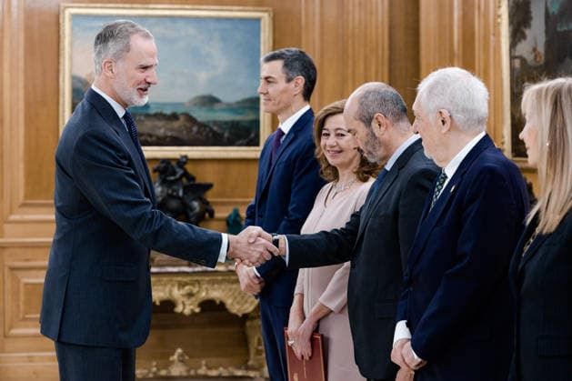King Felipe VI greets the President of the Senate, Pedro Rollán, during the act of sanction of the reform of Article 69, Section 3 of the Spanish Constitution, at the Zarzuela Palace, on May 19, 2026, in Madrid Spain The reform of Article 69, Section 3 of the Spanish Constitution will allow the island of Formentera to elect a senator of its own, independently of the one elected by the island of Eivissa 19 MAY 2026 Carlos Lujá Madrid Madrid Madrid Spain  Copyright: xCarlosxLujanx 7533378