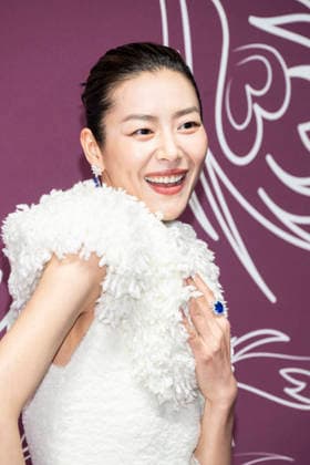 79th Cannes Film Festival The Miracles Gala Evening by Chopard - Photocall part 1 La Palestre- Le Cannet, France Liu Wen 79th Cannes Film Festival The Miracles Gala Evening by Chopard - Photocall part 1 La Palestre- Le Cannet, France 18th May 2026 SGPItalia id 134688_086 *Not Exclusive  Copyright: xSGPx