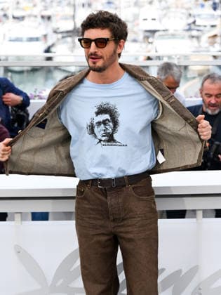 IPA84855273 - Cannes, 79th Cannes Film Festival 2026, Day 8. Photocall of the film L INCONNUE (THE UNKNOWN). Pictured is NIELS SCHNEIDER  Copyright: xAlbertoxTerenghix xPoolxPhotoxEventsx07x 84855273