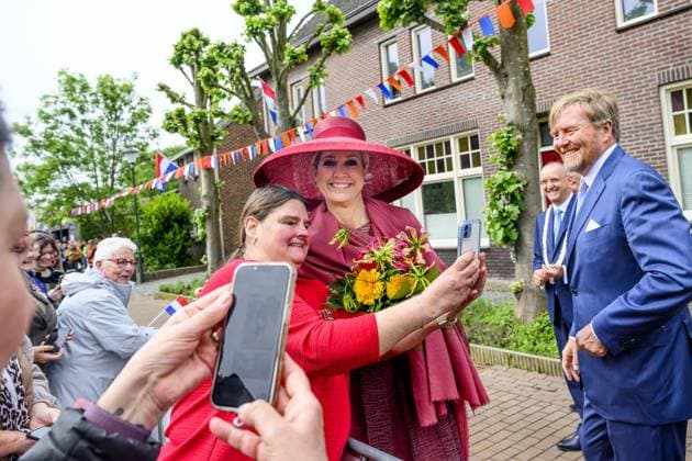 Illikhoven, The Netherlands, 2026-05-19 10:34:49 ILLIKHOVEN, 19-05-2026 King Willem Alexander and Queen Maxima during a regional visit to the municipalities of Maasgouw, Echt-Susteren, Roerdalen, and Roermond. PHOTO: NLBeeld Patrick van Emst In the photo: The Royal Couple visits the village of Illikhoven in the municipality of Echt-Susteren. This is the narrowest part of the Netherlands, where the land is less than five kilometers wide, situated between Belgium and Germany. Here they speak with representatives of the police, a dike guard, and organizations from the border region, among others. Subsequently, the Royal Couple visits Lilbosch Abbey. Credit: NL Beeld Patrick van Emst Copyright: xx x