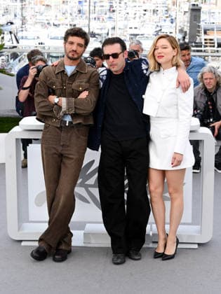 IPA84855757 - Cannes, 79th Cannes Film Festival 2026, Day 8. Photocall of the film L INCONNUE (THE UNKNOWN). Pictured are NIELS SCHNEIDER, ARTHUR HARARI, LEA SEYDOUX.  Copyright: xAlbertoxTerenghix xPoolxPhotoxEventsx07x 84855757