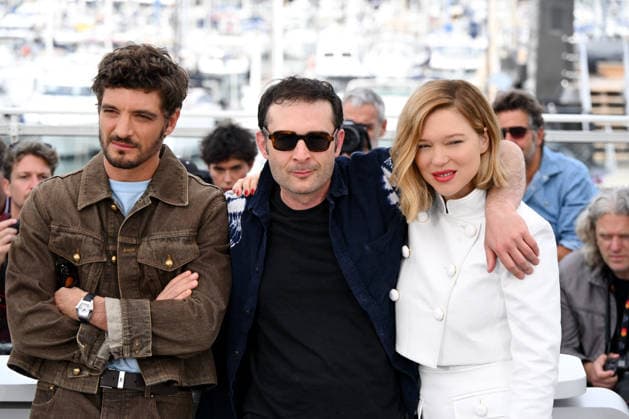 IPA84855760 - Cannes, 79th Cannes Film Festival 2026, Day 8. Photocall of the film L INCONNUE (THE UNKNOWN). Pictured are NIELS SCHNEIDER, ARTHUR HARARI, LEA SEYDOUX  Copyright: xAlbertoxTerenghix xPoolxPhotoxEventsx07x 84855760