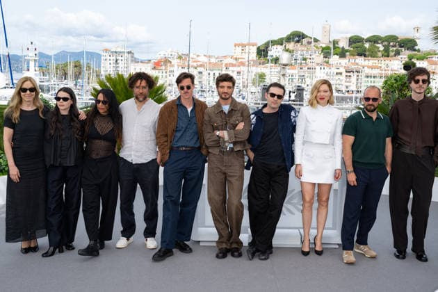 Cannes L Inconnue Photocall NG Lea Seydoux, Niels Schneider, director Arthur Harari, screenwriters Lucas Harari and Vincent Poymiro, actresses Valerie Dreville, Lilith Grasmug and Shanti Masud, actor Jonathan Turnbull, editor Laurent Senechal and composer Andrea Poggio attending the photocall of L Inconnue (The Unknown) during the 79th Cannes International Film Festival in Cannes, France on May 19, 2026. Photo by Nicolas Genin ABACAPRESS.COM Cannes France  Copyright: xGeninxNicolas ABACAx