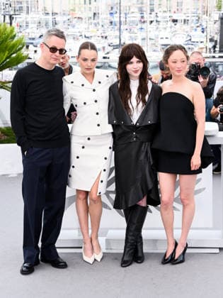 IPA84860291 - Cannes, 79th Cannes Film Festival 2026, day 8. Her Private Hell Pictured: Nicolas Winding Refn, Kristine Froseth, Sophie Thatcher and Havana Rose Liu  Copyright: xAlbertoxTerenghix xPoolxPhotoxEventsx07x 84860291