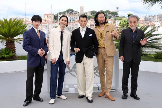 Ryota Miyadate, Masaki Suda, Masahiro Motoki, Munetaka Aoki and Kiyoshi Kurosawa at the photocall for the feature film The Samurai and the Prisoner Kokurojo at the Festival de Cannes 2026 79 Cannes International Film Festival at the Palais des Festivals Cannes, 19 05 2026 Foto:xD.xBedrosianx xFuturexImagex samurai_6543