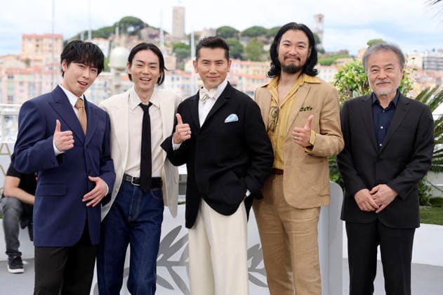 Ryota Miyadate, Masaki Suda, Masahiro Motoki, Munetaka Aoki and Kiyoshi Kurosawa at the photocall for the feature film The Samurai and the Prisoner Kokurojo at the Festival de Cannes 2026 79 Cannes International Film Festival at the Palais des Festivals Cannes, 19 05 2026 Foto:xD.xBedrosianx xFuturexImagex samurai_6545