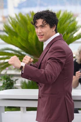 Her Private Hell Photocall at 79th Festival de Cannes - Cannes, France CANNES, FRANCE. May 19, 2026: Charles Melton at the photocall for Her Private Hell at the 79th Festival de Cannes. Picture: Paul Smith Featureflash Cannes France  Copyright: xPaulxSmithx xFeatureflashx