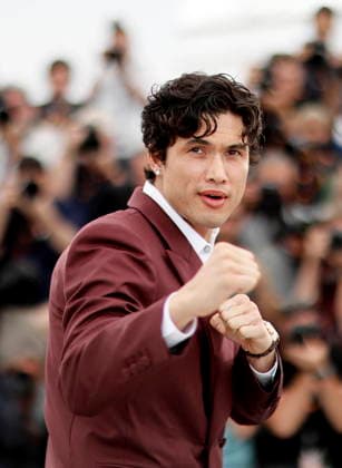 Charles Melton au photocall du film Her Private Hell Hors Compétition lors du 79ème Festival International du Film de Cannes 12 23 mai 2026 , le 19 mai 2026 Jacovides Moreau Bestimage Photocall for Her Private Hell at the 79th Cannes International Film Festival, on May 19th, 2026 Cannes France  Copyright: xJACOVIDES-MOREAUx xBESTIMAGExJACOVIDES-MOREAUx xBESTIMAGEx