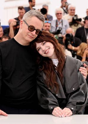 Le réalisateur Nicolas Winding Refn, Sophie Thatcher au photocall du film Her Private Hell Hors Compétition lors du 79ème Festival International du Film de Cannes 12 23 mai 2026 , le 19 mai 2026 Jacovides Moreau Bestimage Photocall for Her Private Hell at the 79th Cannes International Film Festival, on May 19th, 2026 Cannes France  Copyright: xJACOVIDES-MOREAUx xBESTIMAGExJACOVIDES-MOREAUx xBESTIMAGEx