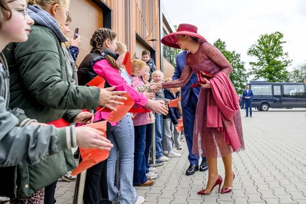 King Willem Alexander and Queen Máxima During Regional Visit - Vlodrop King Willem Alexander and Queen Máxima visit roller coaster manufacturer Vekoma during a regional tour of the municipalities of Maasgouw, Echt-Susteren, Roerdalen, and Roermond in Vlodrop, The Netherlands on May 19, 2026, gaining insight into the design, engineering, and production of attractions. Photo by Patrick van Emst NL Beeld ABACAPRESS.COM Vlodrop Netherlands  Copyright: xBrunoxPress ABACAx