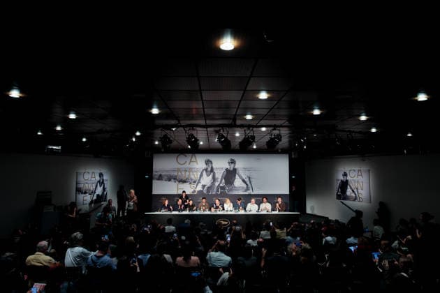 79ème Festival International du Film de Cannes Press conference on the film LInconnue 79th International Film Festival of Cannes Press conference on the film LInconnue 456404 2026 05 19 Seydoux, Léa Harari, Arthur Harari, Lucas Schneider, Niels  Copyright: xFranckxBoutonnetx xStarfacex STAR_456404_002