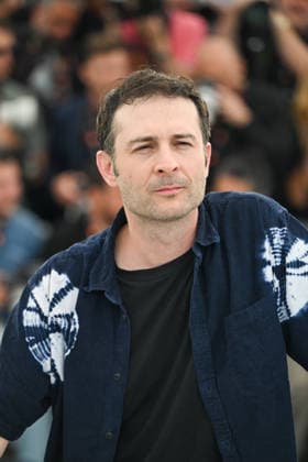 79ème Festival International du Film de Cannes Photocall with cast of L inconnue 79th International Cannes Film Festival Photocall with cast of L inconnu movie 456385 2026 05 19 Cannes France Harari, Arthur  Copyright: xSergexArnalx xStarfacex STAR_456385_007