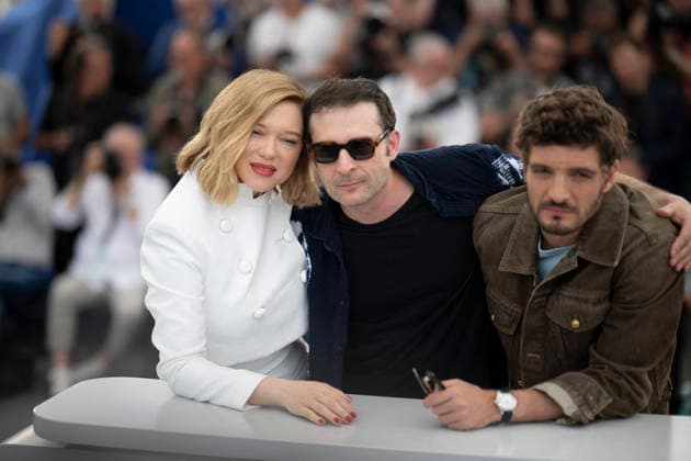 Cannes L Inconnue (The Unknown) photocall EB Lea Seydoux, Niels Schneider and Arthur Harari pose during the L Inconnue (The Unknown) photocall at the 79th annual Cannes Film Festival at Palais des Festivals on May 19, 2026 in Cannes, France. Photo by Eliot Blondet ABACAPRESS.COM Cannes France France  Copyright: xBlondetxEliot ABACAx