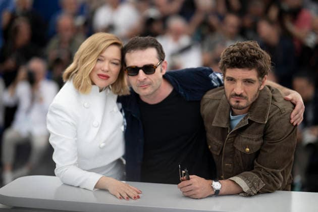 Cannes L Inconnue (The Unknown) photocall EB Lea Seydoux, Niels Schneider and Arthur Harari pose during the L Inconnue (The Unknown) photocall at the 79th annual Cannes Film Festival at Palais des Festivals on May 19, 2026 in Cannes, France. Photo by Eliot Blondet ABACAPRESS.COM Cannes France France  Copyright: xBlondetxEliot ABACAx