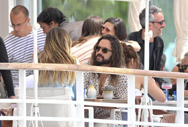 Cannes - Heidi Klum and Tom Kaulitz at The Eden Roc Heidi Klum and her husband Tom Kaulitz have lunch together at the Eden Roc restaurant in Cap d Antibes, France, on May 19, 2026. Photo by Florian Poitout ABACAPRESS.COM Cap d Antibes Provence-Alpes-Cote d Azur France  Copyright: xPoitoutxFlorian ABACAx