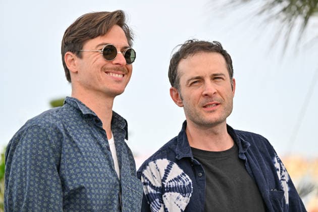 Cannes Photocall L Inconnue JR Lucas Harari, Arthur Harari attending a photocall for the movie L Inconnue during the 79th Cannes Film Festival in Cannes, France on May 19, 2026. Photo by Julien Reynaud APS-Medias ABACAPRESS.COM Cannes France  Copyright: xReynaudxJulien APS-Medias ABACAx