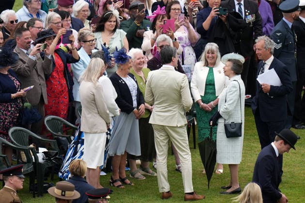 Royal garden party with Princess Anne at Buckingham Palace in London, UK, 19 May 2026 Britain s Princess Anne speaks to guests during the Not Forgotten Association Annual Garden Party at Buckingham Palace in London, Tuesday, May 19, 2026.(AP Photo Alastair Grant, Pool), Credit:Alastair Grant PA ROTA - B68 Avalon United Kingdom, London  Copyright: xAlastairxGrantx xPAxROTAx-xB68x xAvalonx 1100587708