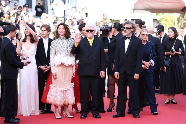 Cannes - Amarga Navidad Red Carpet Victoria Luengo, Leonardo Sbaraglia, Pedro Almodovar, Rossy de Palma, Barbara Lennie and Patrick Criado attending the Amarga Navidad (Bitter Christmas) screening during the 79th annual Cannes Film Festival at Palais des Festivals on May 19, 2026 in Cannes, France. Photo by Jerome Domine ABACAPRESS.COM Cannes France  Copyright: xDominexJerome ABACAx