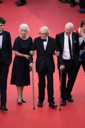 Cannes Amarga Navidad (Bitter Christmas) Red Carpert EB Lesley Ashton, Ken Loach, Jury Member Paul Laverty on the red carpet before the Amarga Navidad (Bitter Christmas) screening during the 79th annual Cannes Film Festival at Palais des Festivals on May 19, 2026 in Cannes, France.Photo by Eliot Blondet ABACAPRESS.COM Cannes France France  Copyright: xBlondetxEliot ABACAx