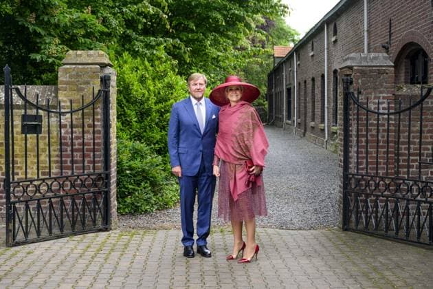 Illikhoven, The Netherlands, 2026-05-19 11:55:46 ILLIKHOVEN, 19-05-2026 King Willem Alexander and Queen Maxima during a regional visit to the municipalities of Maasgouw, Echt-Susteren, Roerdalen, and Roermond. PHOTO: NLBeeld Patrick van Emst In the photo: The Royal Couple visits the village of Illikhoven in the municipality of Echt-Susteren. This is the narrowest part of the Netherlands, where the land is less than five kilometers wide, situated between Belgium and Germany. Here they speak with representatives of the police, a dike guard, and organizations from the border region, among others. Subsequently, the Royal Couple visits Lilbosch Abbey. Credit: NL Beeld Patrick van Emst Copyright: xx x
