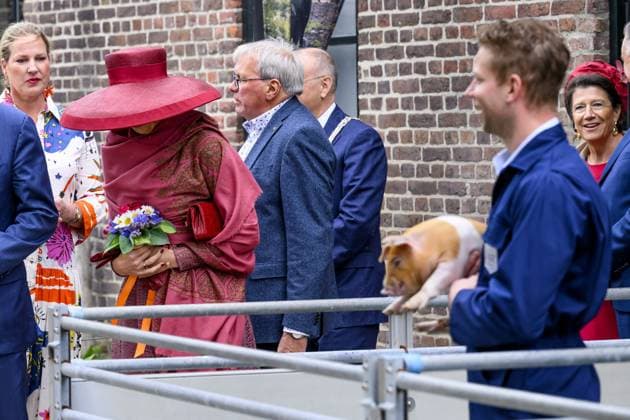 Illikhoven, The Netherlands, 2026-05-19 11:58:35 ILLIKHOVEN, 19-05-2026 King Willem Alexander and Queen Maxima during a regional visit to the municipalities of Maasgouw, Echt-Susteren, Roerdalen, and Roermond. PHOTO: NLBeeld Patrick van Emst In the photo: The Royal Couple visits the village of Illikhoven in the municipality of Echt-Susteren. This is the narrowest part of the Netherlands, where the land is less than five kilometers wide, situated between Belgium and Germany. Here they speak with representatives of the police, a dike guard, and organizations from the border region, among others. Subsequently, the Royal Couple visits Lilbosch Abbey. Credit: NL Beeld Patrick van Emst Copyright: xx x