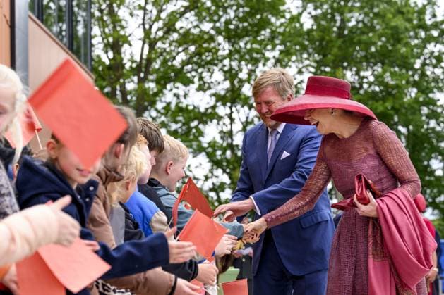 Vlodrop, The Netherlands, 2026-05-19 13:16:35 VLODORP, 19-05-2026 King Willem Alexander and Queen Maxima during a regional visit to the municipalities of Maasgouw, Echt-Susteren, Roerdalen, and Roermond. PHOTO: NLBeeld Patrick van Emst. In the photo: In Vlodrop, the Royal Couple visits roller coaster manufacturer Vekoma. During a tour of the production environment, they gain insight into the entire process of design, engineering, and production of attractions. Credit: NL Beeld Patrick van Emst Copyright: xx x
