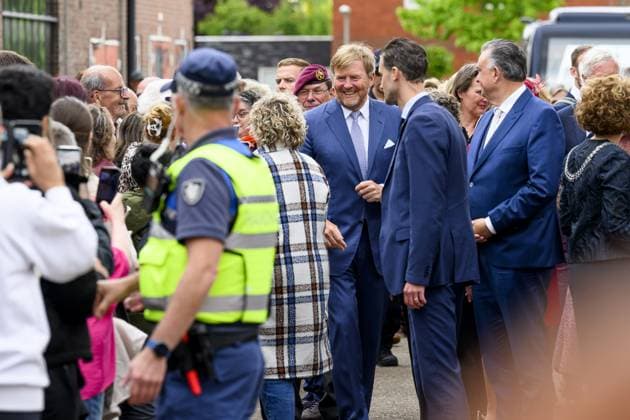 Roermond, The Netherlands, 2026-05-19 14:19:22 ROERMOND, 19-05-2026 King Willem Alexander and Queen Maxima during a regional visit to the municipalities of Maasgouw, Echt-Susteren, Roerdalen, and Roermond. PHOTO: NLBeeld Patrick van Emst. In the photo: The Royal Couple engages in conversation with residents in Roermond about democracy and participation, with the theme Democracy; for me too . Credit: NL Beeld Patrick van Emst  Copyright: xx x