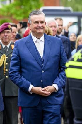 Roermond, The Netherlands, 2026-05-19 14:19:38 ROERMOND, 19-05-2026 King Willem Alexander and Queen Maxima during a regional visit to the municipalities of Maasgouw, Echt-Susteren, Roerdalen, and Roermond. PHOTO: NLBeeld Patrick van Emst. In the photo: The Royal Couple engages in conversation with residents in Roermond about democracy and participation, with the theme Democracy; for me too . Credit: NL Beeld Patrick van Emst  Copyright: xx x