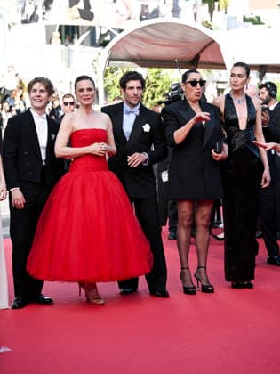 IPA84873531 - Cannes, 79th Cannes Film Festival 2025 - evening 8. red carpet of AMARGA NAVIDAD. Pictured are Patrick Criado, Aitana Sanchez-Gijon, Quim GutiÃ rrez, Rossy De Palma, Nievez Alvarez  Copyright: xSimonexComix xPoolxPhotoxEventsx07x 84873531