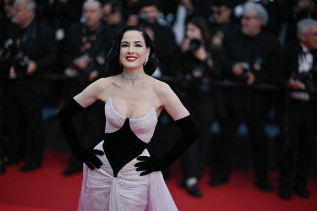Cannes Screening Amarga Navidad JR Dita Von Teese attending the screening of the movie Amarga Navidad during the 79th Cannes Film Festival in Cannes, France on May 19, 2026. Photo by Julien Reynaud APS-Medias ABACAPRESS.COM Cannes France  Copyright: xReynaudxJulien APS-Medias ABACAx