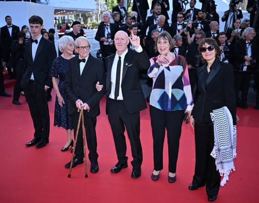 79th Cannes Film Festival: Amarga Navidad (Bitter Christmas) screening CANNES, FRANCE - MAY 19: British director Ken Loach (3rd L), Scottish screenwriter and lawyer Paul Laverty (3rd R) and British producer Rebecca O Brien (2nd R) arrive for the screening of the film Amarga Navidad (Bitter Christmas) at the 79th edition of the Cannes Film Festival in Cannes, France on May 19, 2026. Mustafa Yalcin Anadolu Cannes Fransa. Editorial use only. Please get in touch for any other usage.  Copyright: x2026xAnadoluxMustafaxYalcinx