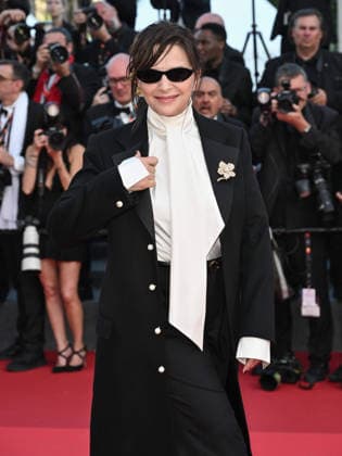 IPA84873198 - Cannes, 79th Cannes Film Festival 2025 - evening 8. red carpet of AMARGA NAVIDAD In the photo: JULIETTE BINOCHE  Copyright: xSimonexComix xPoolxPhotoxEventsx07x 84873198