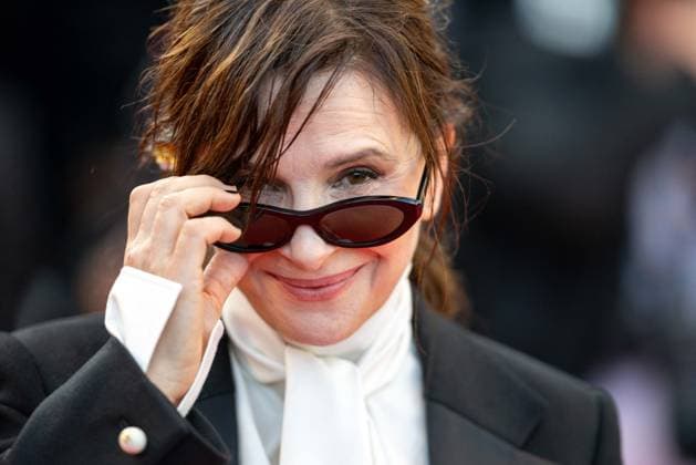Cannes - Amarga Navidad Red Carpet Juliette Binoche attends the Amarga Navidad (Bitter Christmas) screening during the 79th annual Cannes Film Festival at Palais des Festivals on May 19, 2026 in Cannes, France. Photo by Shootpix ABACAPRESS.COM Cannes France  Copyright: xShootpix ABACAx