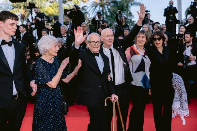 79ème Festival International du Film de Cannes Montée des marches du film Amarga Navidad 79th International Cannes Film Festival Red Carpet for Amarga Navidad movie 456443 2026 05 19 Alpes Maritimes Cannes France Loach, Ken Ashton, Lesley Laverty, Paul  Copyright: xTerencexBaelenx STAR_456443_039
