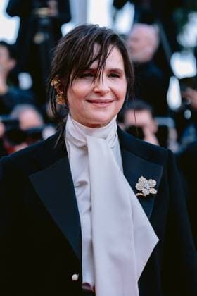 79ème Festival International du Film de Cannes Montée des marches du film Amarga Navidad 79th International Cannes Film Festival Red Carpet for Amarga Navidad movie 456443 2026 05 19 Binoche, Juliette  Copyright: xTerencexBaelenx STAR_456443_053