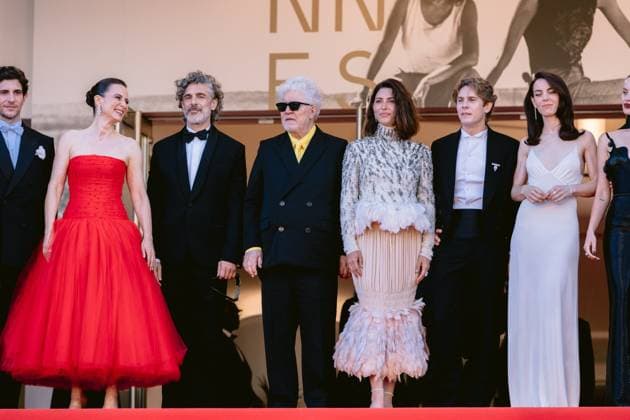79ème Festival International du Film de Cannes Montée des marches du film Amarga Navidad 79th International Cannes Film Festival Red Carpet for Amarga Navidad movie 456443 2026 05 19 Almodovar, Pedro Sanchez Gijon Aitana Lennie, Barbara Sbaraglia, Leonardo Criado, Patrick Luengo, Victoria  Copyright: xTerencexBaelenx STAR_456443_094