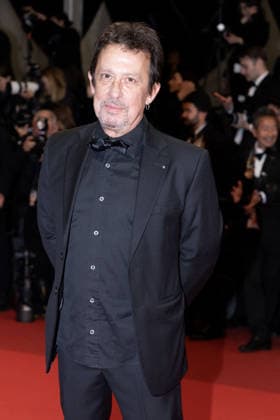 Eric Serra Montée des marches du film Diamond lors du 79ème Festival International du Film de Cannes, le 19 mai 2026 Olivier Borde Bestimage Red carpet for Diamond at the 79th Cannes International Film Festival on May 19, 2026 Cannes France  Copyright: xOLIVIERxBORDEx xBESTIMAGExOLIVIERxBORDEx xBESTIMAGEx