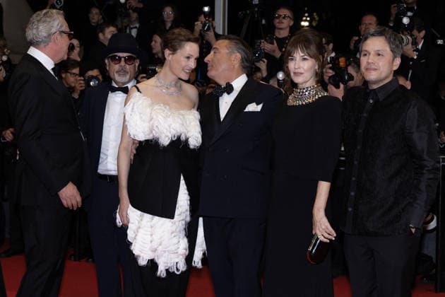 Danny Huston, Jai Stefan, Vicky Krieps, Andy García, Rosemarie DeWitt, Paul Soriano Montée des marches du film Diamond lors du 79ème Festival International du Film de Cannes, le 19 mai 2026 Olivier Borde Bestimage Red carpet for Diamond at the 79th Cannes International Film Festival on May 19, 2026 Cannes France  Copyright: xOLIVIERxBORDEx xBESTIMAGExOLIVIERxBORDEx xBESTIMAGEx