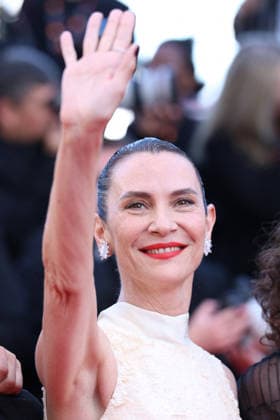 Cannes - Amarga Navidad Red Carpet JD Géraldine Pailhas attending the Amarga Navidad (Bitter Christmas) screening during the 79th annual Cannes Film Festival at Palais des Festivals on May 19, 2026 in Cannes, France. Photo by Jerome Domine ABACAPRESS.COM Cannes France  Copyright: xDominexJerome ABACAx