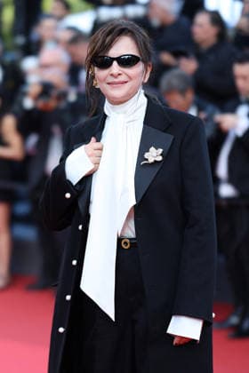 Cannes - Amarga Navidad Red Carpet JD Juliette Binoche attending the Amarga Navidad (Bitter Christmas) screening during the 79th annual Cannes Film Festival at Palais des Festivals on May 19, 2026 in Cannes, France. Photo by Jerome Domine ABACAPRESS.COM Cannes France  Copyright: xDominexJerome ABACAx