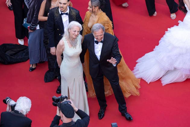 Seryl Kushner et son mari Charles Kushner Montée des marches du film Amarga Navidad lors du 79ème Festival International du Film de Cannes, le 19 mai 2026 Camilla Canalini Bestimage Red carpet for Amarga Navidad at the 79th Cannes International Film Festival on May 19, 2026 Cannes France  Copyright: xCamillaxCanalinix xBestimagexCamillaxCanalinix xBestimagex