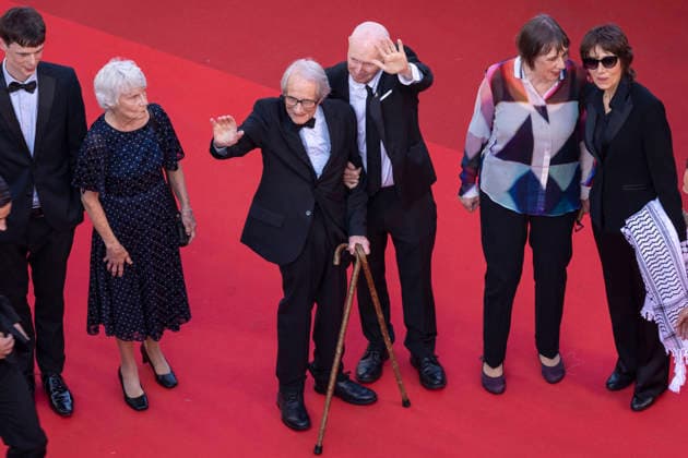 Lesley Ashton, Ken Loach, Paul Laverty Montée des marches du film Amarga Navidad lors du 79ème Festival International du Film de Cannes, le 19 mai 2026 Camilla Canalini Bestimage Red carpet for Amarga Navidad at the 79th Cannes International Film Festival on May 19, 2026 Cannes France  Copyright: xCamillaxCanalinix xBestimagexCamillaxCanalinix xBestimagex