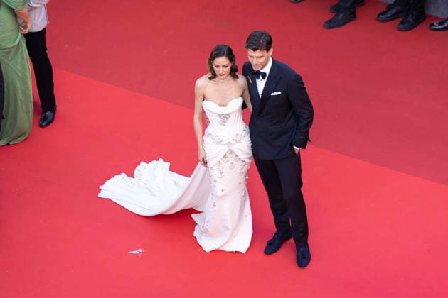 Olivia Palermo and her husband Johannes Huebl Walk up the steps for Amarga Navidad at the 79th Cannes International Film Festival on May 19, 2026 Camilla Canalini Bestimage Red carpet for Amarga Navidad at the 79th Cannes International Film Festival on May 19, 2026 Cannes France  Copyright: xCamillaxCanalinix xBestimagexCamillaxCanalinix xBestimagex