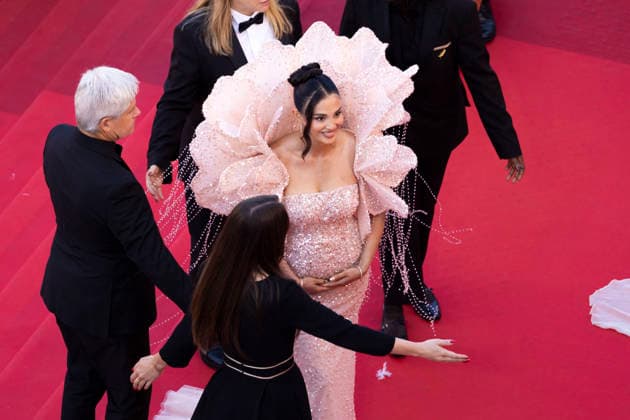 Samira Safi Montée des marches du film Amarga Navidad lors du 79ème Festival International du Film de Cannes, le 19 mai 2026 Camilla Canalini Bestimage Red carpet for Amarga Navidad at the 79th Cannes International Film Festival on May 19, 2026 Cannes France  Copyright: xCamillaxCanalinix xBestimagexCamillaxCanalinix xBestimagex